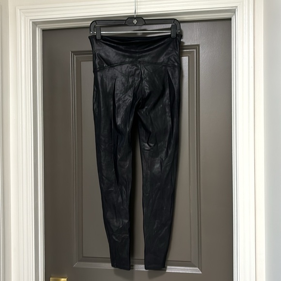 SPANX faux leather black leggings XL - Picture 6 of 9